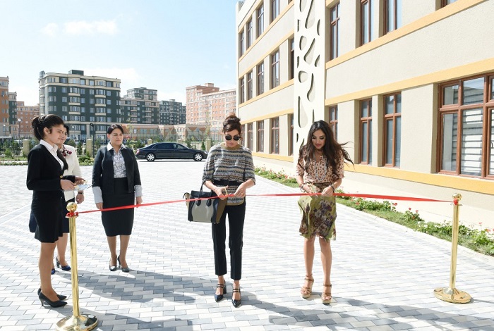 Mehriban Aliyeva attends opening of school No 4 in Masazir - PHOTOS